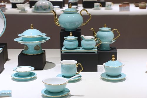 4000余件作品亮相 中国陶瓷艺术大展